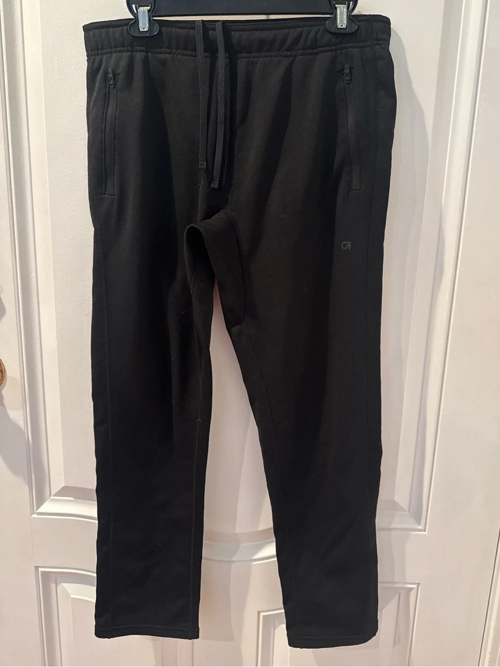 GapFit Black Jogger Pants S Dry Wicking Athletic Workout Zip Pocket Activewear
